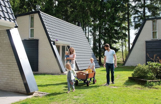 Forest-edge Family Bungalow - Foto 34