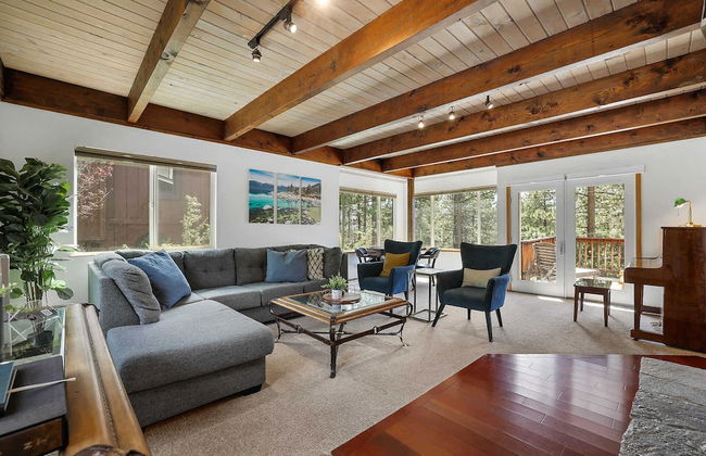 Hall Court Manor - Hot Tub, Pet Friendly, Pool Table! - Foto 15