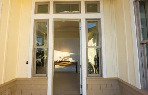 High Tide Haven - Hot Tub Harbor Views - Foto 5