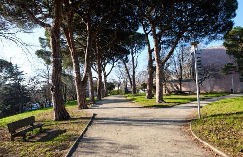 Two bedrooms modern apartment close to Tram - Foto 19