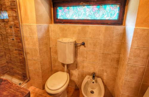 Farmhouse With Stables, Horses and the Ability to Make Horseback Riding - Photo 50