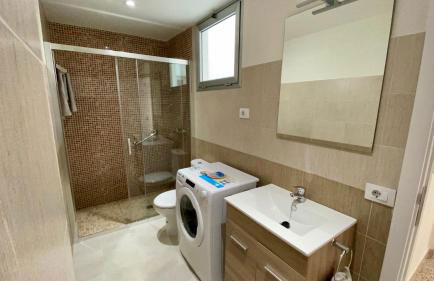 Hermoso Edificio Frente al Mar, a pie de Playa y hermosas vistas - Photo 9