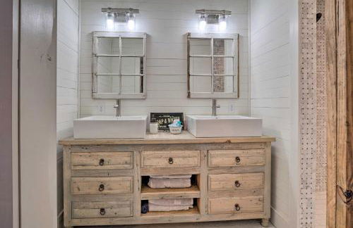 Hot Tub and Game Room! Family Schulenburg Retreat - Foto 20