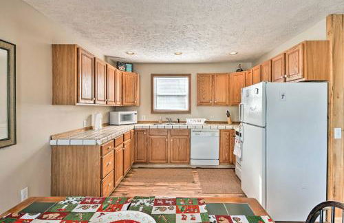 Ski-InandSki-Out Ghent Cabin with Mountain Views! - Foto 9