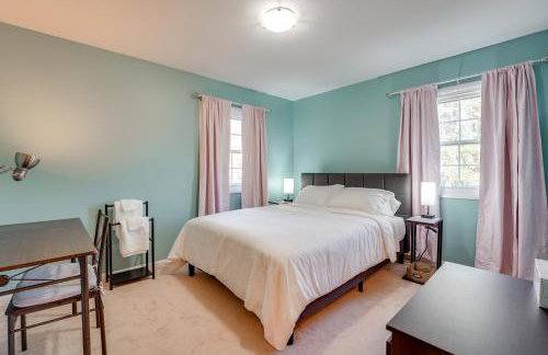 Jackson Home w/ Fire Pit & Yard: 3 Mi to Downtown - Foto 17