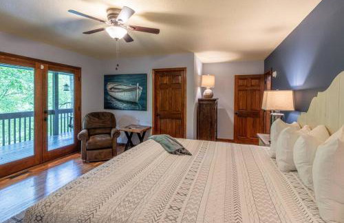 Lakefront Point Retreat on Nantahala Lake with Dock - Foto 42