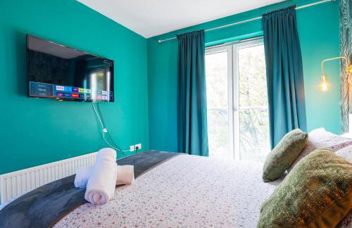 Cheerful 4-bedroom house with multiple car parking - Foto 29