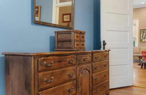 Spacious, Soulful Southern Stay - Foto 39