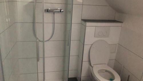 ENSAS Ferienwohnung Wuppertal Uellendahl-Katernberg 2Zi Apart - Foto 2