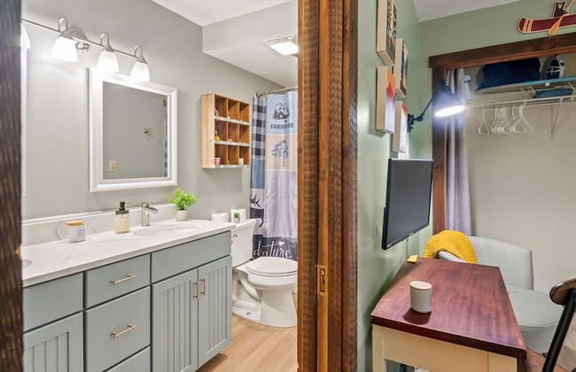 Boulder Pointe by Avantstay Deck Forest Views Boulder Lake Club Passes - Foto 35