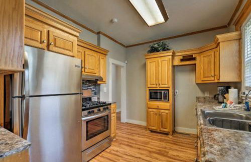 Spacious Mount Pleasant Home 5 Mi to Beach - Photo 6