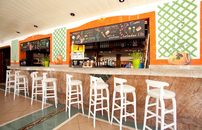 Aparthotel Aquasol - Photo 28