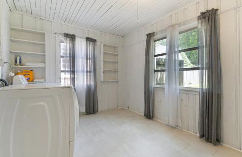 Breezy like Sunday Morning- Close to Everything! - Photo 38