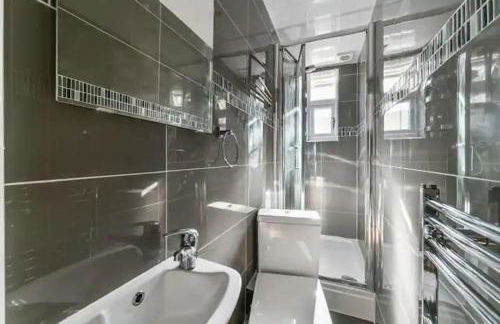 Amazing 4 bed house in Kingston - Foto 3