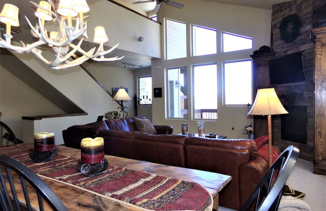 Fawn Townhome 4 bed 3 bath HTJP4 - Foto 13