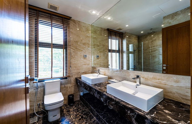 Luxury Mansion On Golf Course - BMG5 - Foto 68