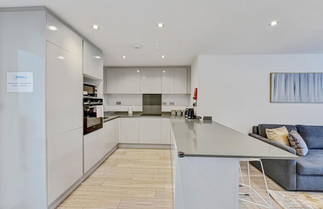 St Martins House Luxury Apts. Ruislip - Photo 26