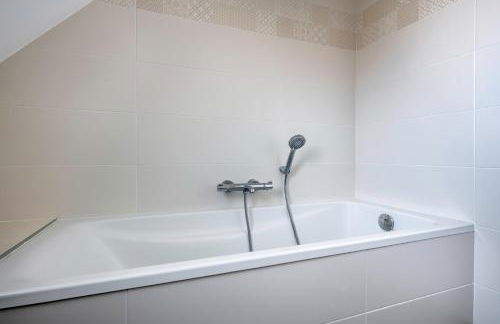 300m de la plage - Grande terrasse - 8 personnes - Foto 18