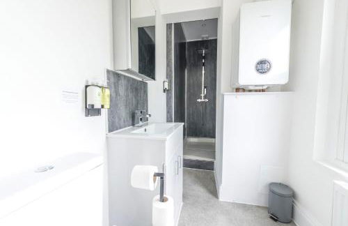 Modern Skyfall with FREE PARKING For Families & Business By Prescott Apartments - Foto 34