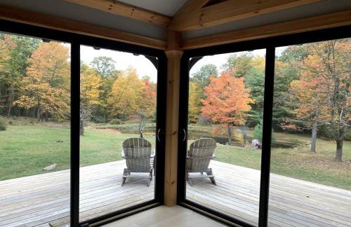 Gorgeous Cottage for Two, Overlooking Pond on 20 acres, Glamping in Pennsylvania - Foto 56