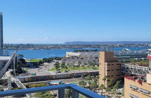 Bayviews Lux One-bedroom Apartment 1min to Petco Park Convention Center Gaslamp Pool, Hot Tub - Foto 23