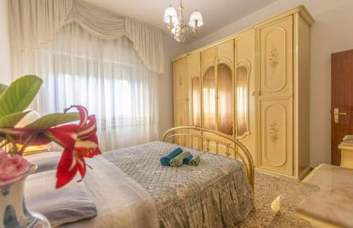 Very central apartment 200 m from the sea - Foto 1