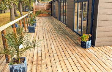 Hot Tub, Lake View, Peaceful Woodland Retreat - Photo 11