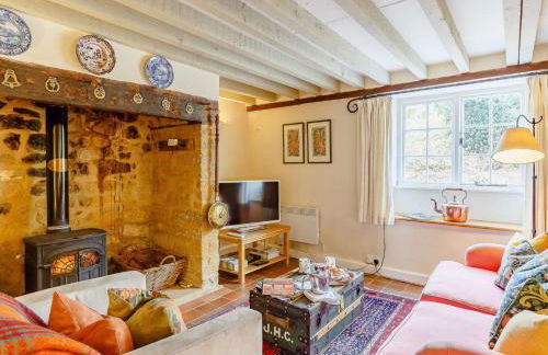 3 Bed in Beaminster 50738 - Photo 3