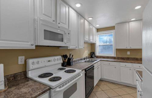 Your Central Columbus Retreat Awaits 5 BR 2 Bath - Foto 4