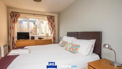 Two Bedroom Apartment By Beds Away Short Lets & Serviced Accommodation Close to Kidlington Airport and Blenheim Palace - Foto 4