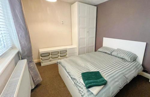 Detached 3-Bedroom House, Durham - Photo 4