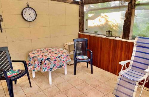 Ferienwohnung mit Wintergarten, Terrasse und Parkplatz - Foto 13