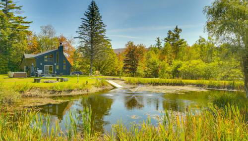 Stratton Shuttle Access! Vermont Mountain Hideaway - Photo 2