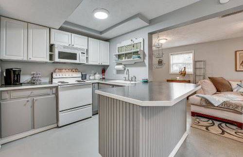 Missouri Couples Retreat Shouse with Patio, Yard - Foto 6