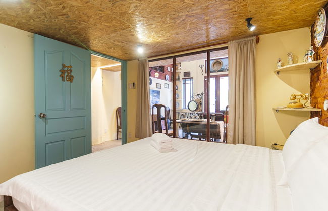 Ancient Saigon House BenThanh Center - Photo 13