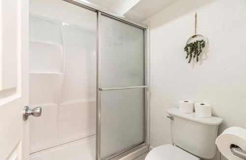 Modern Haven: Chic Studio Getaway - Foto 4