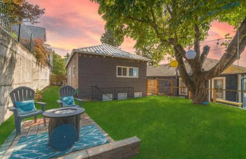 Fremont Bungalow with Backyard View Seattle - Photo 8