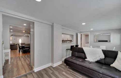 Poolside Paradise - Spacious - Peaceful Patio - Foto 28