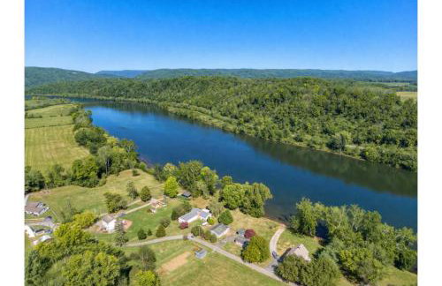 New River Riverfront , Hot Tub & Canoes, Trophy Muskie Fishing , Near VT - Foto 77