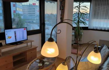 Im Herzen von Wiesdorf- Blick auf das BAYER-KREUZ -Appartement mit 2 Schlafzimmern & 3 Betten-für 4 Personen -Zentral gelegen - Friedrich Ebert Platz 5a , 4te Etage -kein Aufzug -Lift- Dachterrasse und Sauna - Kaution Pflicht - - Foto 16