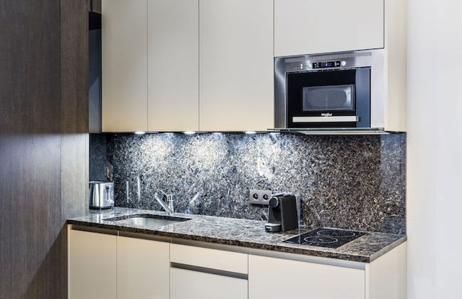 Luxury Apartment Paris Louvre II - Photo 21