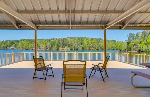Spacious Alabama Retreat - Deck, Grill and Fire Pit! - Foto 40
