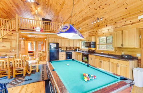 Wraparound Deck and BBQ Pet-Friendly Deadwood Cabin - Foto 8