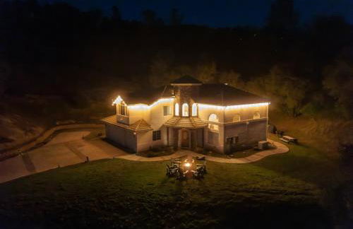 Heaven Heights - HotTub, Pet Friendly, EV Outlet, Pool Table, Game Room, BBQ, FirePit, Library - Foto 14