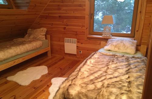 Deluxe Holiday Zdrojowa -Willa typu Alpejskiego w Borach Tucholskich-Całoroczna Balia z jacuzzi-Prywatny las i strumyk -Duża Wiata grillowa - Foto 23