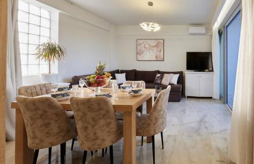 New cozy apartments in Crete Coast with pool and dining area - Photo 12