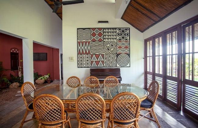 Serenity Lake Front Villa - Foto 70