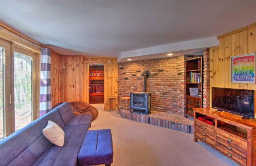 Wooded Waterfront Grantham Home Less Than 10 Mi to Ski! - Foto 15