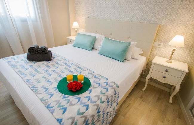 1 bed Superior Holidays2Malaga - Photo 12