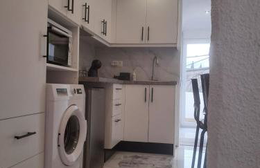 Funky, cute flat close t center - Foto 24